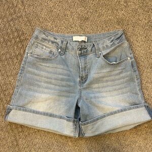 1822 Denim shorts loose fit cuffed Bermuda size 4